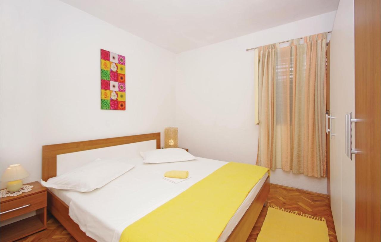 Cozy Apartment In Makarska With Kitchen エクステリア 写真