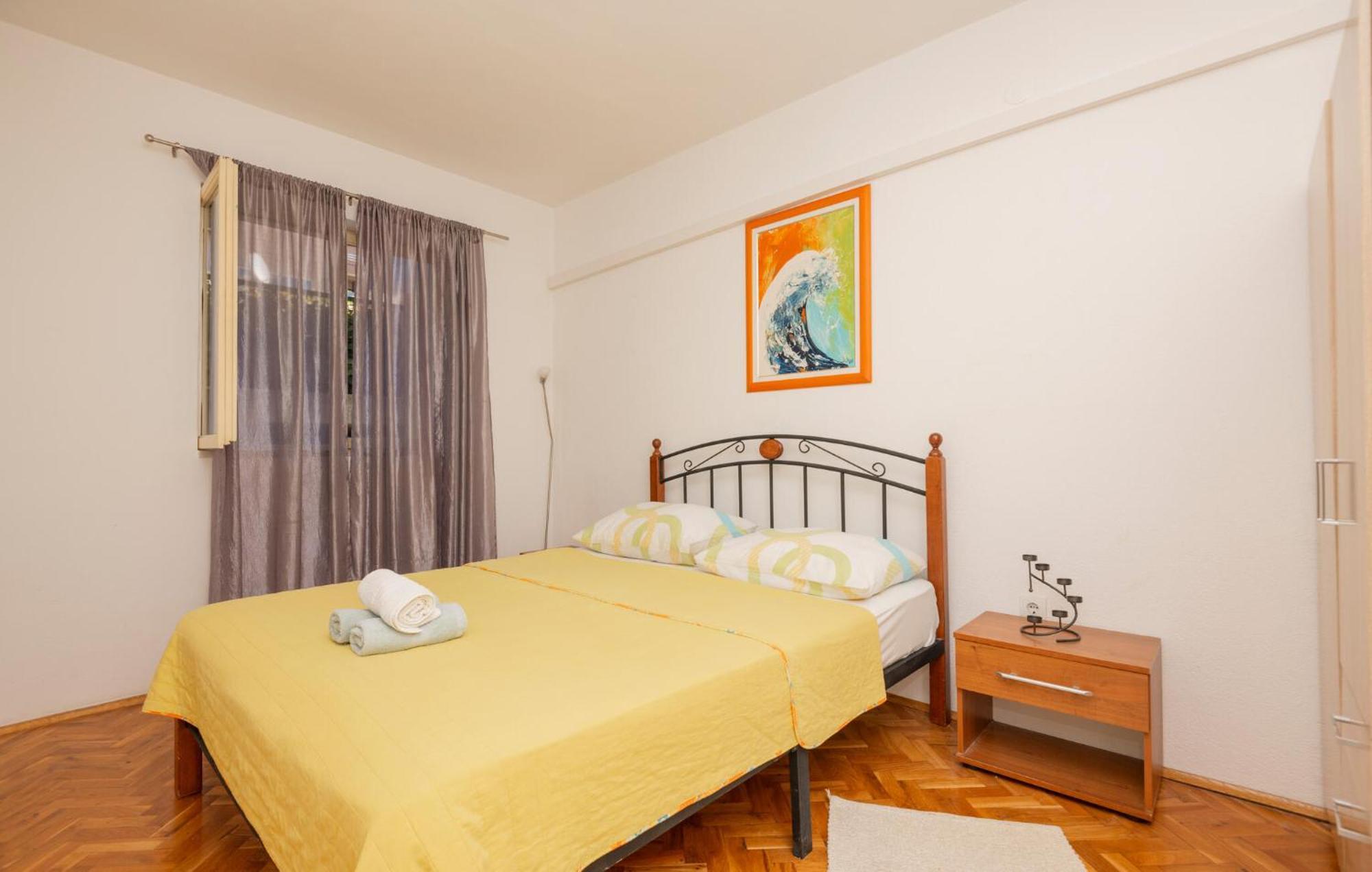 Cozy Apartment In Makarska With Kitchen エクステリア 写真